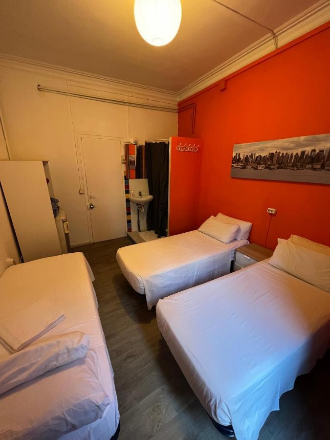 Pension Arosa Barcelona Exterior photo