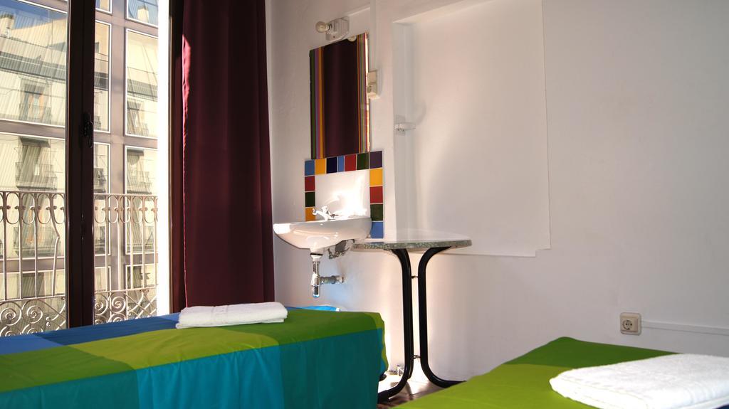 Pension Arosa Barcelona Room photo